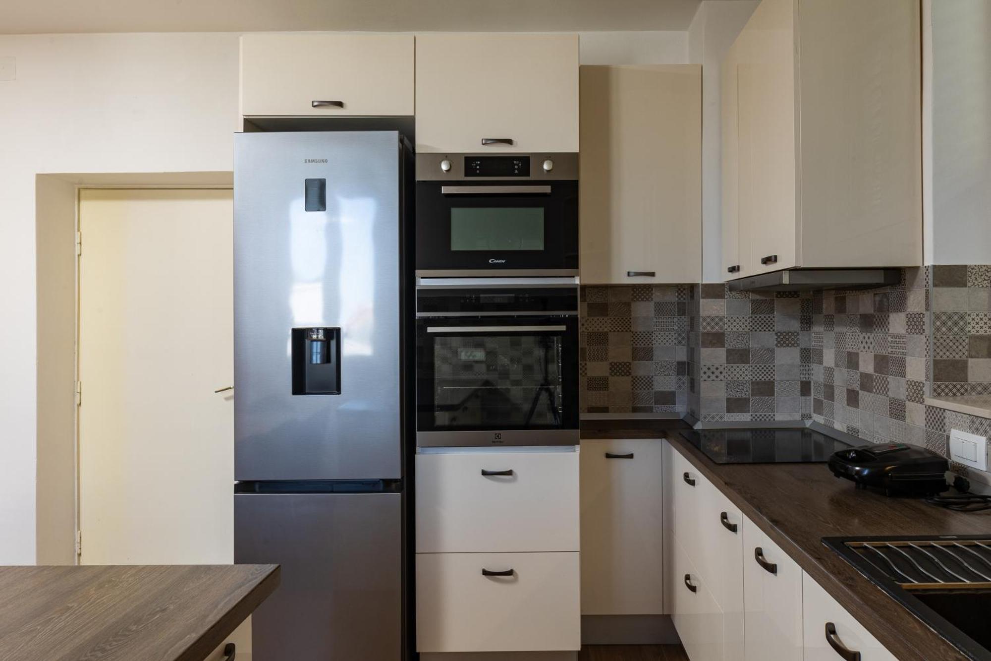 Bliss Apartment Near Bellevue Beach Дубровник Екстер'єр фото